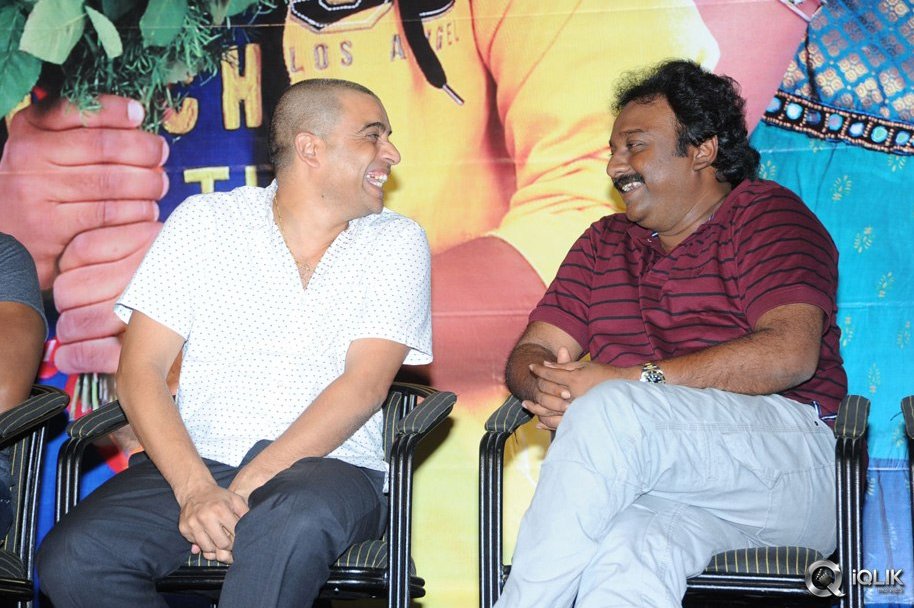 Iam-in-Love-Movie-Platinum-Disc-Function